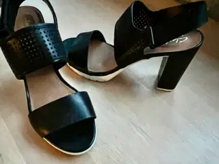 Høje sandal sko