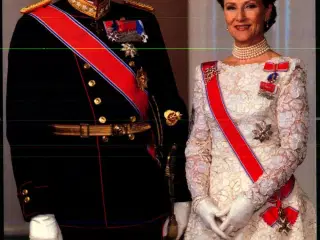 Kong Harald og Dronning Sonja - Posten 1 - 12x17 cm.