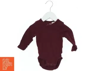 Langærmet bodystocking til baby fra H&M (str. 62)