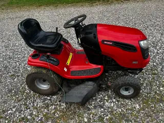 Jonsered LT2218A havetraktor sælges 