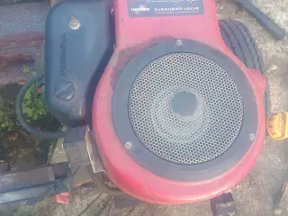 Tecumseh 12.5hk motor fra havetraktor kører