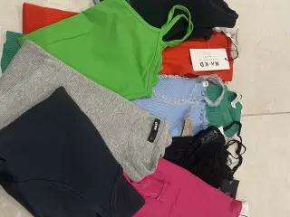 10 toppe sælges sammen