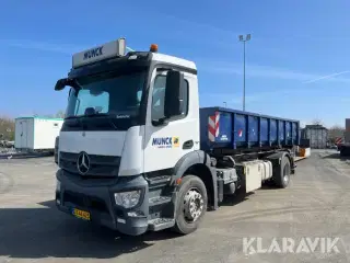 Lastbil Mercedes-Benz Antos 1827 L 4x2 wirehejs