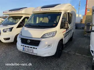 2018 - Adria Compact SLS   Smal camper på under 6 m længde - tryk på knappen og den vokser!