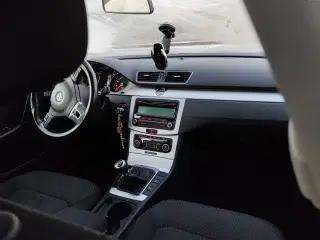 wv  Passat 1,6 TDI 259100kl