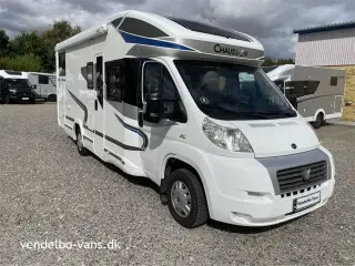 2014 - Chausson Welcome 717   Enkeltsenge og stor garage