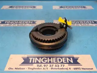 Ford 8340 Synkromesh F2NN7124BA