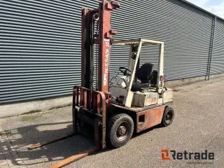 Nissan Nissan EH 02 A 200
