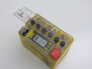 NY! 12V 4Ah 10h 50A GEL Moretti Batteri med LCD