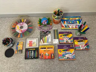 Stort krea sæt med tegne- og maleartikler