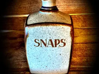 * Snapseflaske - fra Knabstrup Keramik