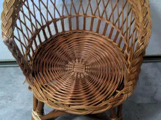 Børnestol - Flettet kurvestol.