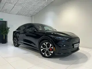 Ford Mustang Mach-E 70 Premium Standard Range AWD