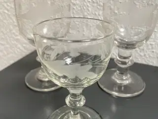 Egeløvs glas Holmegaard