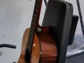 klassisk yamaha c 45.