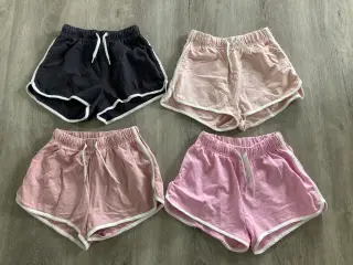 4 par shorts i str. 152