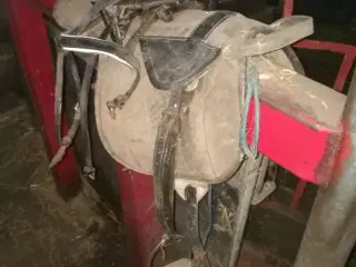 Pony sadel og seletøj