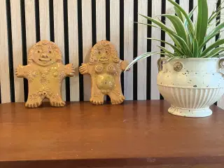 Sjove lerfigurer af Al Johansen fra 1970'erne.