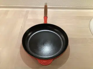Meget fin Le Creuset støbejerns stegepande
