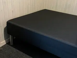 140 x 200 Seng som ny