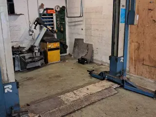 2 søjlet lift. 