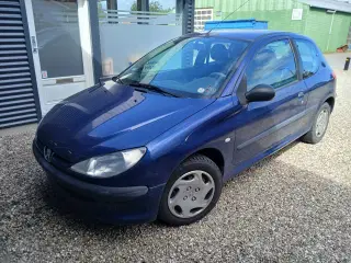 Peugeot 206 skal synes , ny bagbro
