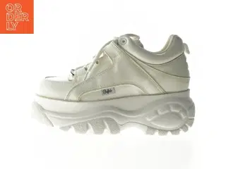 Buffalo Classic Low sneakers (str. 38)