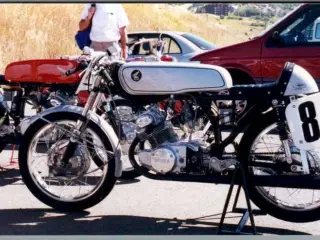 Motorcykel HONDA - Foto 15 x 10 cm.