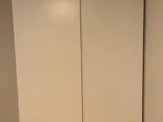 Ikea  PAX garderobeskabe med skydedør