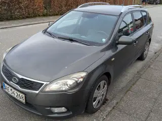 Kia Ceed 2011