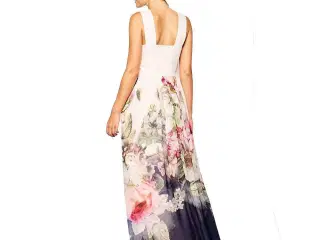Maxi kjole.gulvlang.m. blomster.Udført i Chiffon. 