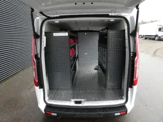 Ford Transit Custom 300 L2H1 2,0 TDCi Trend 130HK Van 6g Aut.