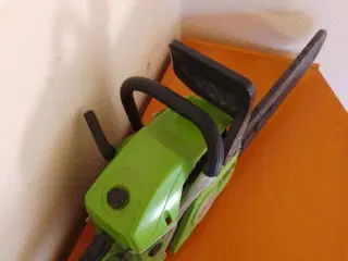 En Garden kædesav sælges 