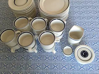 Kaffestel Indigo (kgl. Porcelæn)  til 12 Pers. 