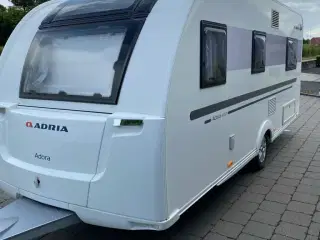 Adria Adora 522 up 