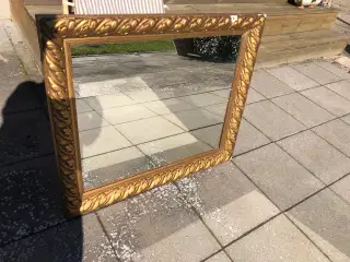stort gammelt spejl
