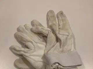 Hvid stævne handsker
