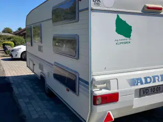 Campingvogn med 3 køjer