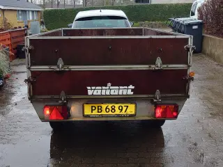 VariantTrailer