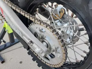 Crosser 