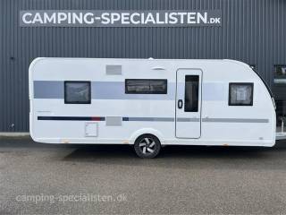 2023 - Adria Adora 573 PT Køjer    Adria Adora 573 PT 2023 - Kan ses nu hos Camping-Specialisten Aarhus