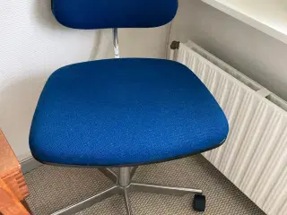 Fin blå kontorstol