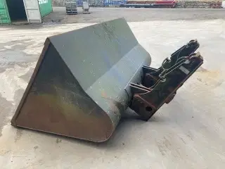 - - - Truckskovl