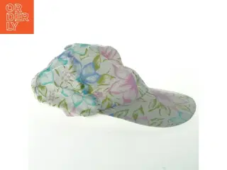 Blomstret kasket (str. Ø 17 cm)