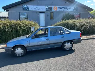 Opel Kadett 1.6 S E Sedan 4-dørs 1989