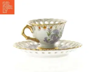 Porcelænskop og underkop (str. 9 x 4 cm)