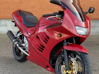 Suzuki RF 600 R