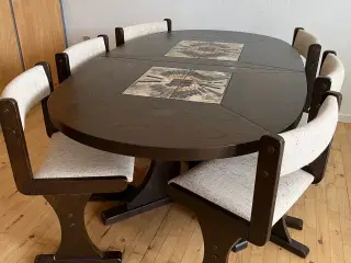 Spisebord og 6 stole
