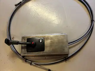 Gear og gasregulering til båd
