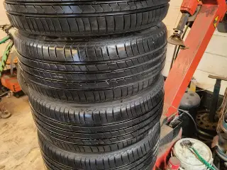 Som nye 215/45/16